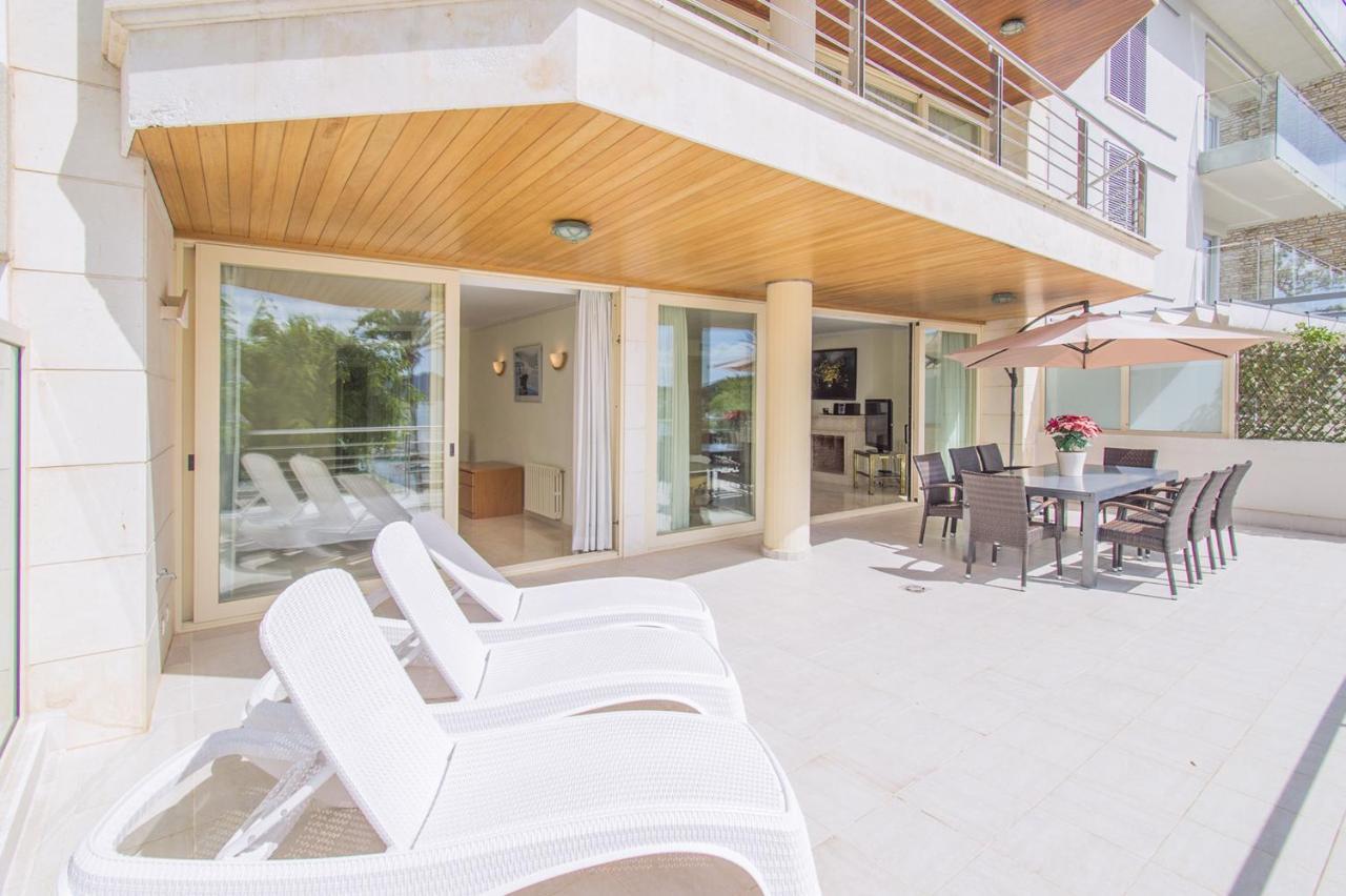 Apartamento Seafront Ap Acuario Puerto Pollensa Exterior foto